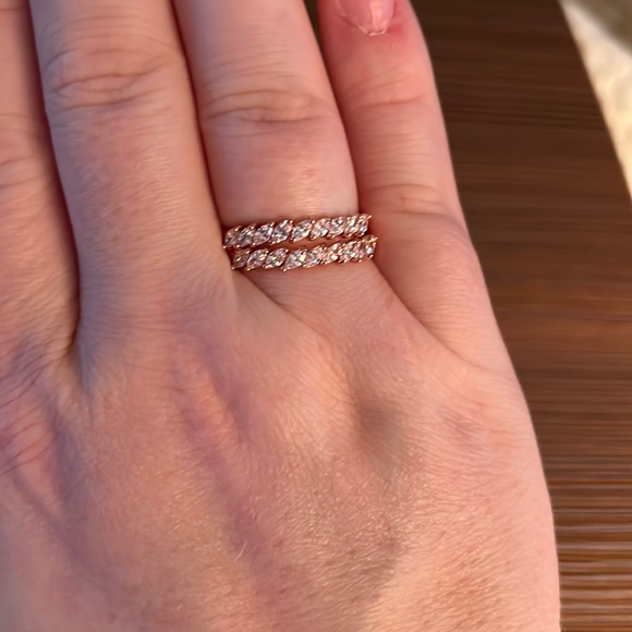 Jewelry - Stunning diamond cubic zirconia band set on rose gold plating!